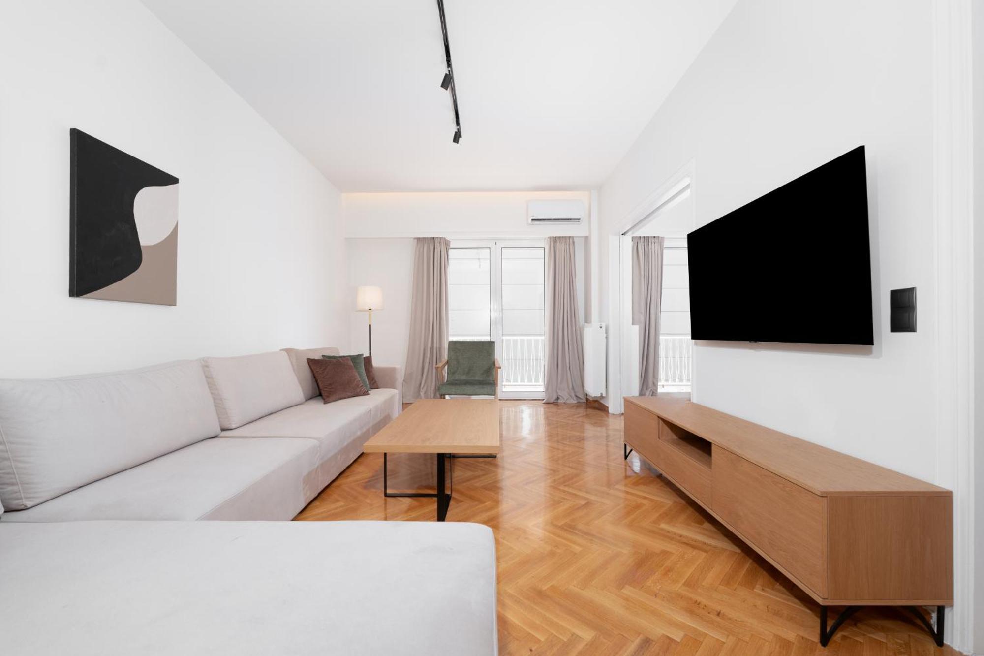 Apartment Kolonaki Elegant With Balcony