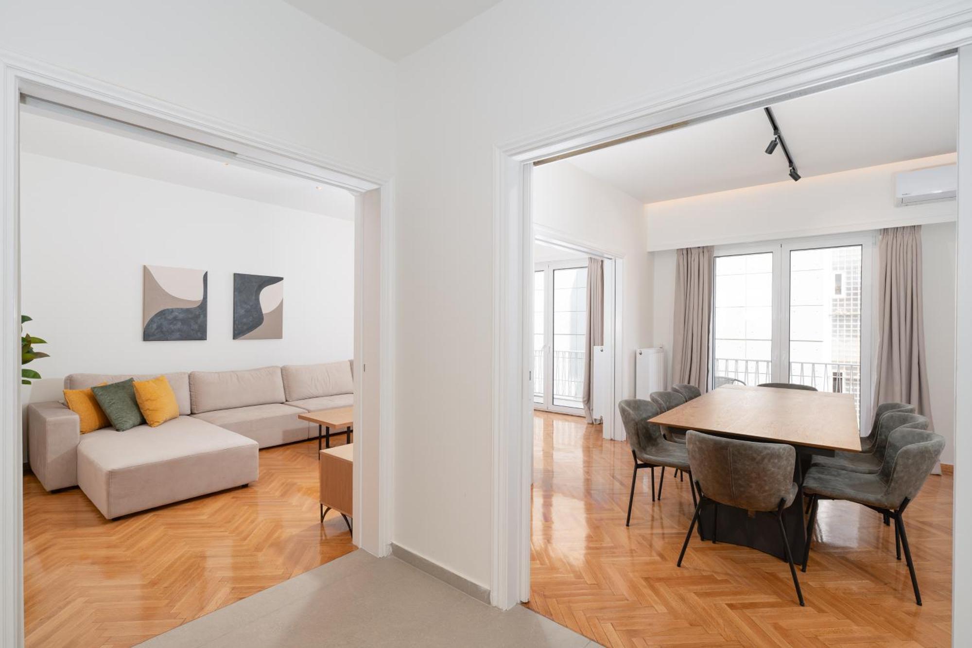 Kolonaki Elegant With Balcony *