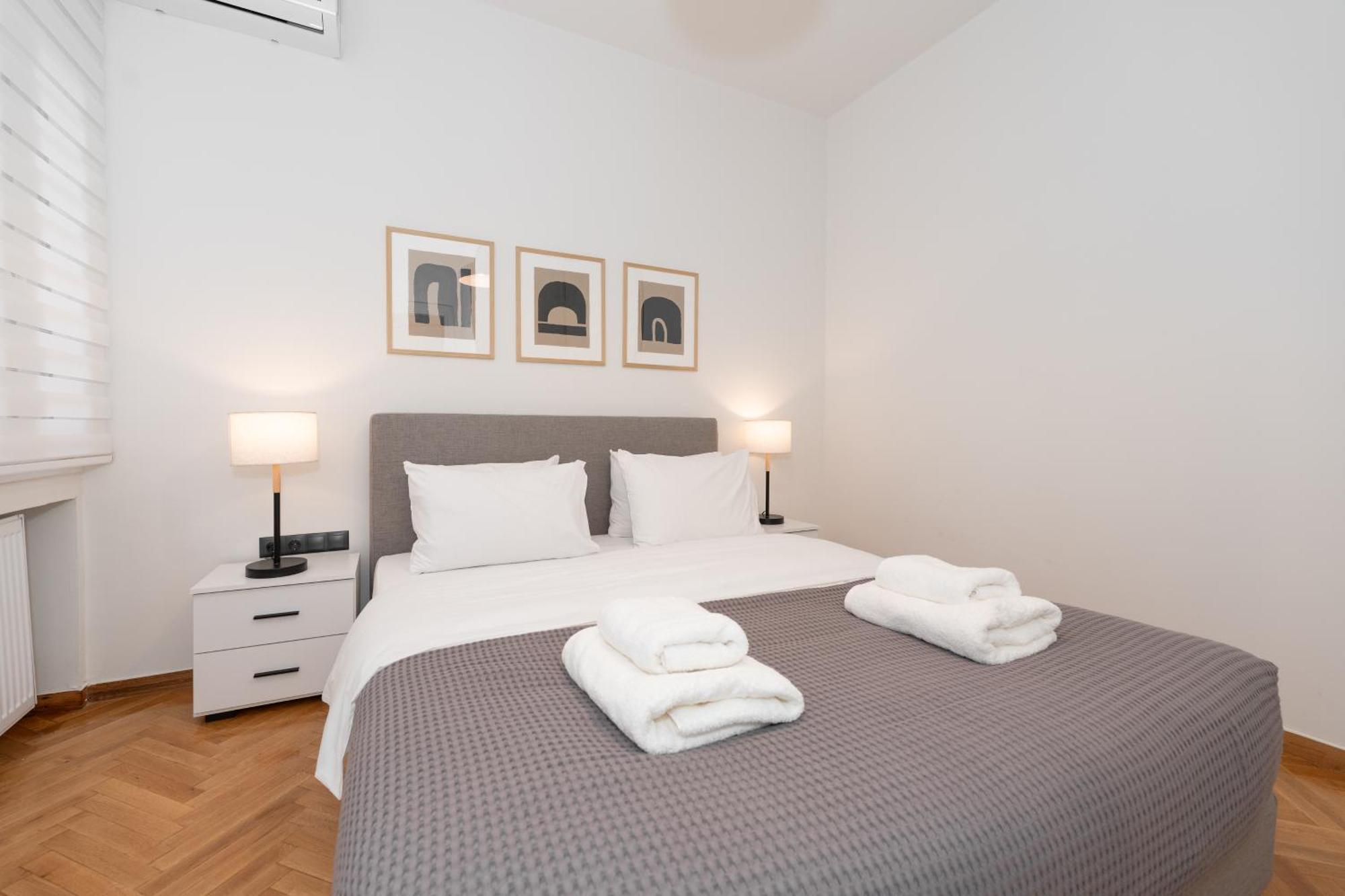Apartment Kolonaki Elegant With Balcony