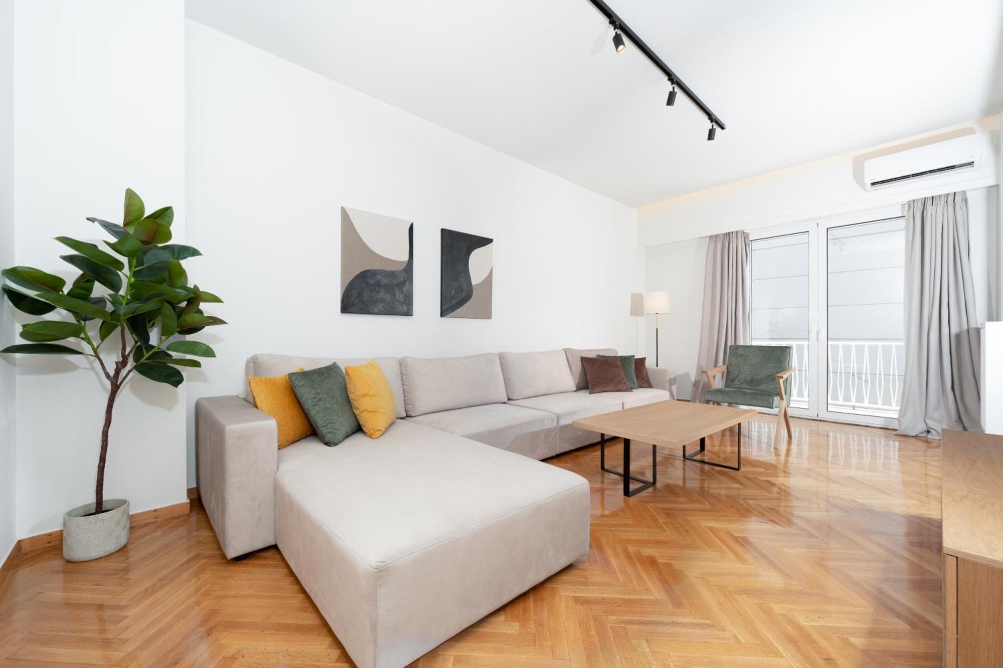 Apartment Kolonaki Elegant With Balcony